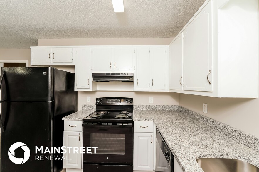 Building Photo - 6594 Davison Rd