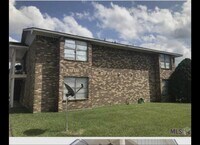 Building Photo - 1080 Buffet St