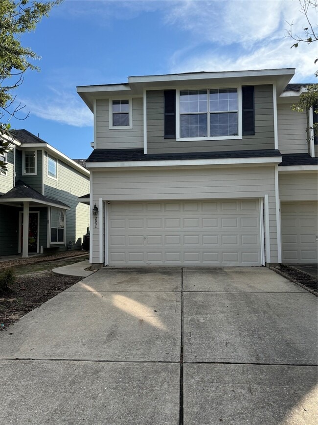 Building Photo - 8904 Elm Drake Ln