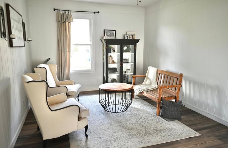 Building Photo - 802 Longview Dr