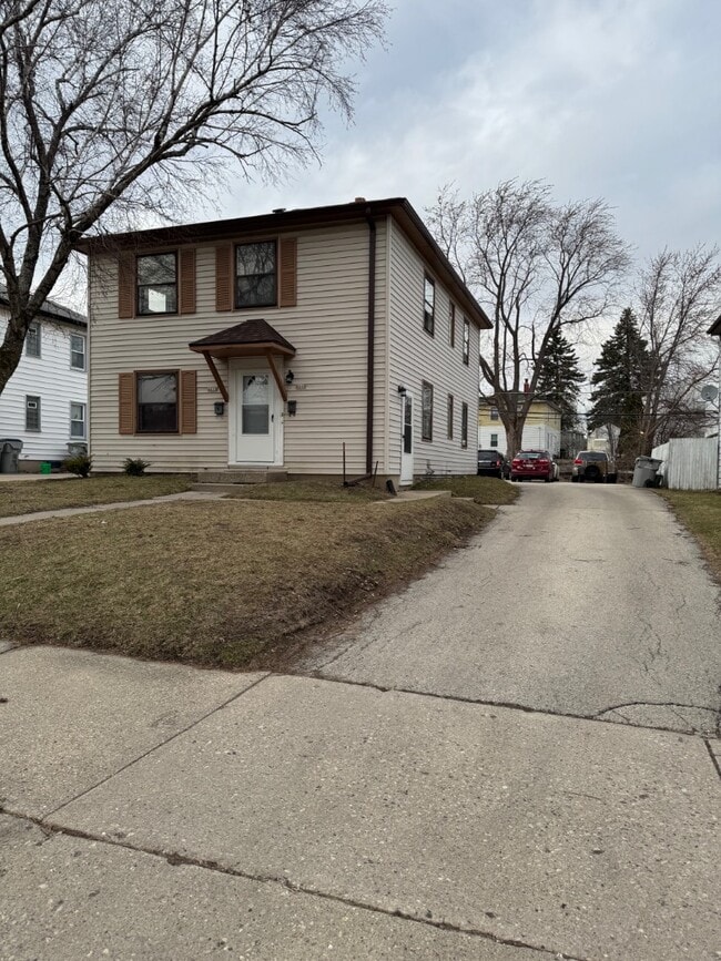 Building Photo - 4608 W Howard Ave