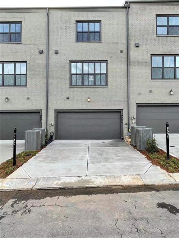 Building Photo - 6540 Cortland Walk