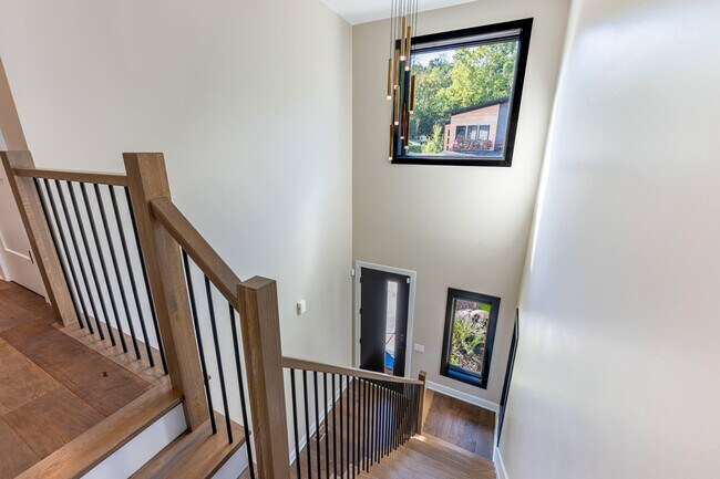 Building Photo - 856 BELLE Rdg Lp