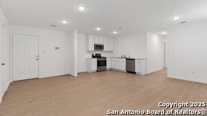 Building Photo - 10615 Fannin Wy