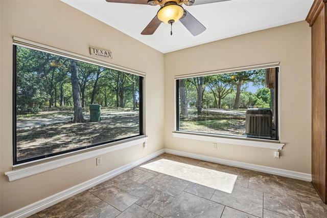 Building Photo - 2920 Burney Ln