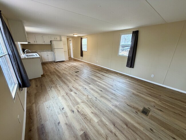 Building Photo - 41 Windy Hill Rd