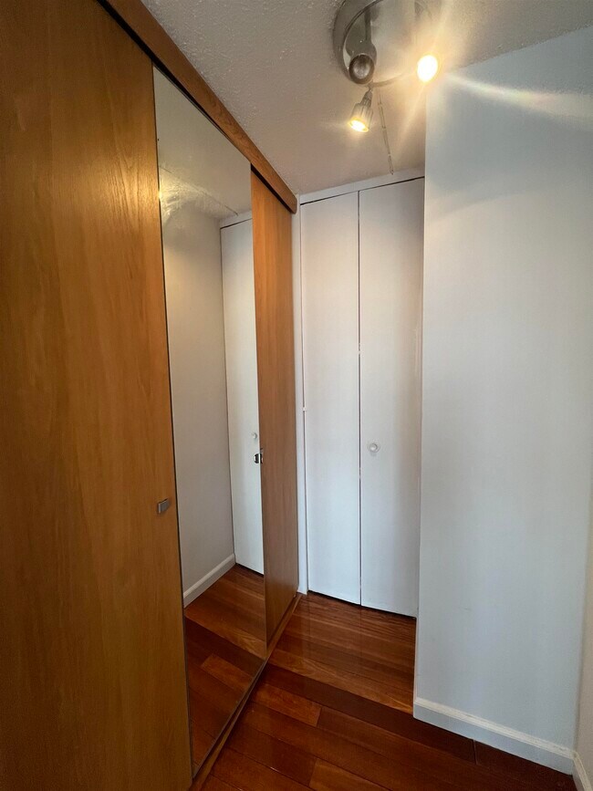 Building Photo - 7004 JFK Blvd E