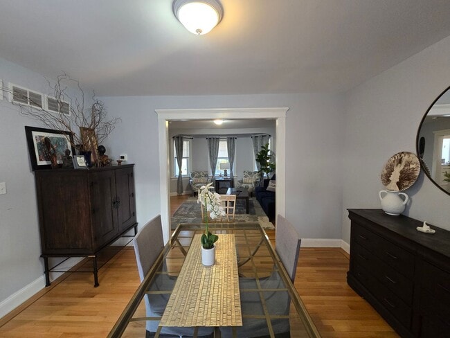 Building Photo - Spacious, meticulously renovated single family: 2-bedroom, 2 full bathroom & finished basement an...