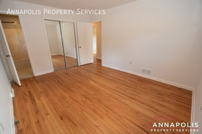 Building Photo - 708 Harness Creek View Dr