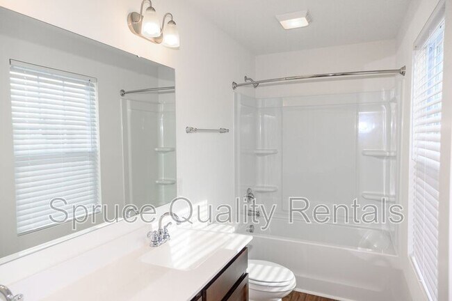 Building Photo - 1541 Mariners Ct