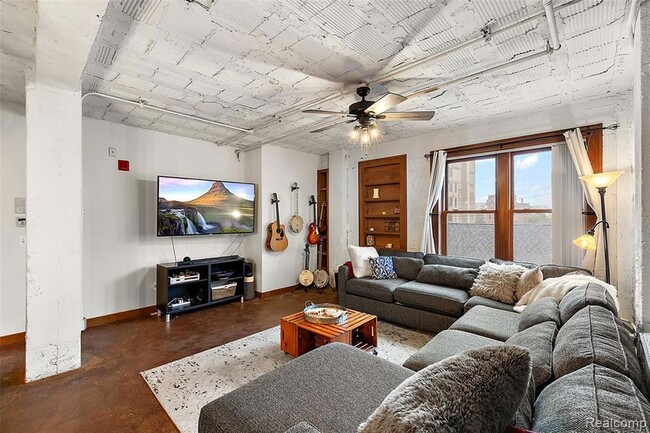 Building Photo - 78 Watson St