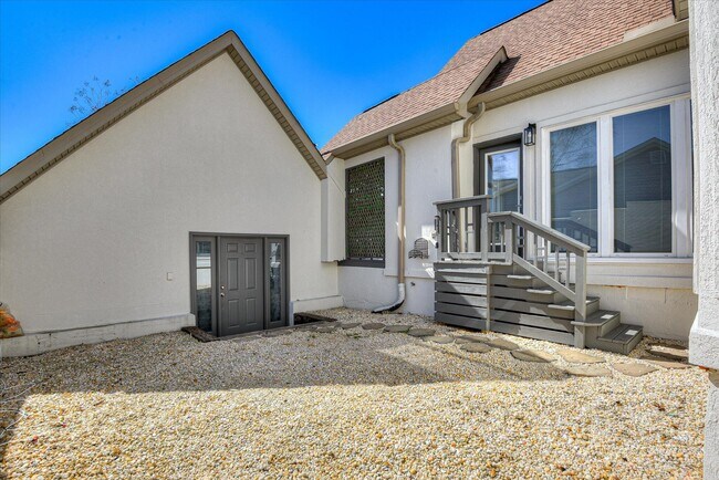 Building Photo - 133 Sweet Gum Ln