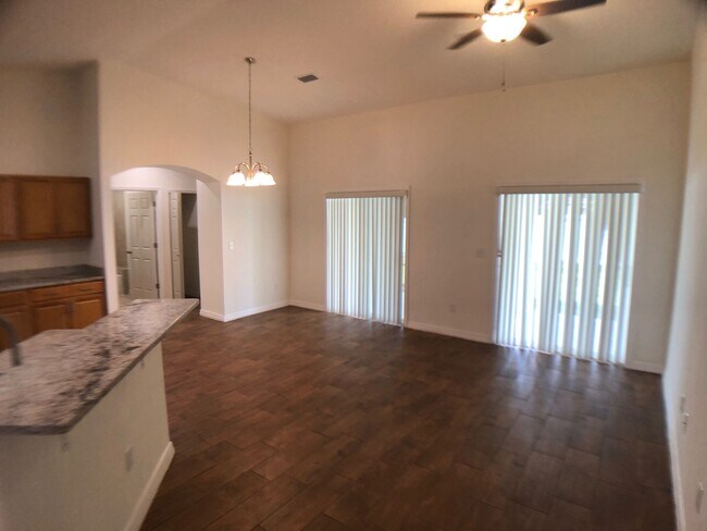 Building Photo - Brand new 3 bedroom 2 bath