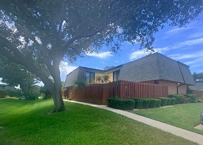 Building Photo - 18 Cedar Dunes Dr