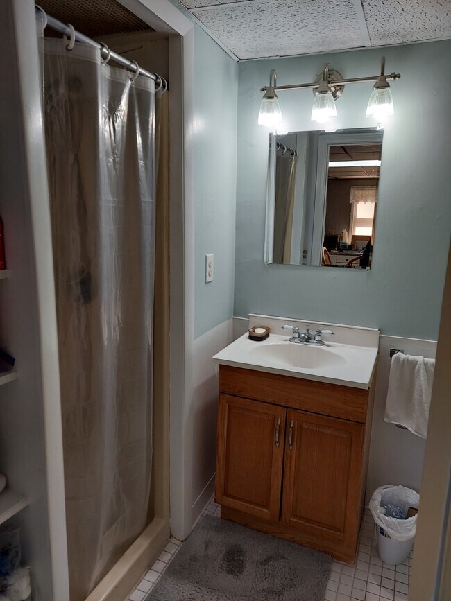 Building Photo - 650 Wood St