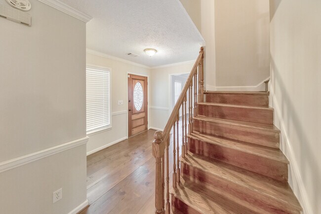 Building Photo - 2980 Hembree Rd NE