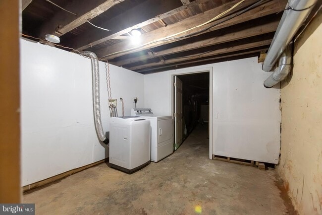 Building Photo - 1706 Willington St