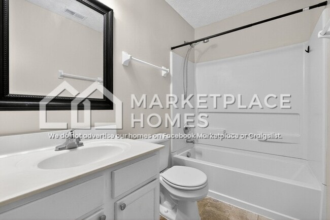 Building Photo - 5462 Rothermund Dr