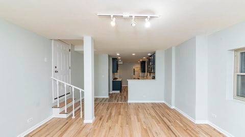 Building Photo - 6136 N Mozart St