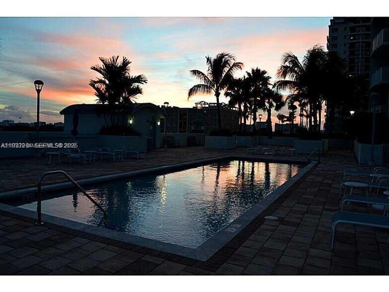 Building Photo - 3180 Coral Way