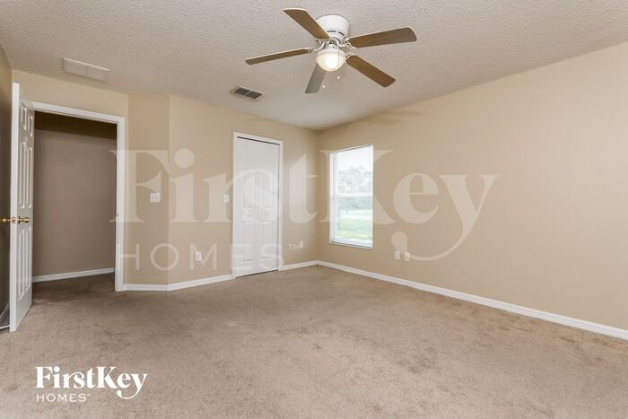 Building Photo - 1175 St Tropez Ct