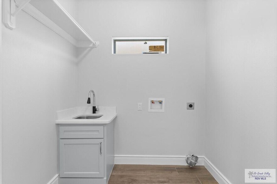 Building Photo - 2170 Portofino Blvd