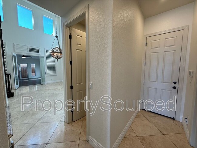 Building Photo - 4060 Chiavari Way