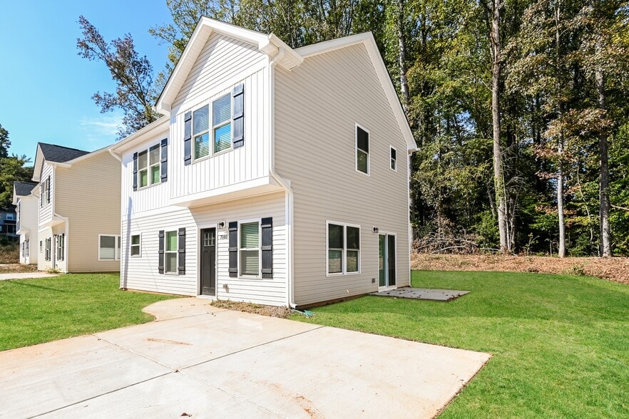 Building Photo - 7101 Plott Rd