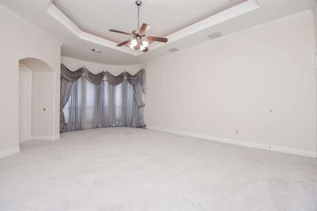 Building Photo - 3830 Parkside Dr