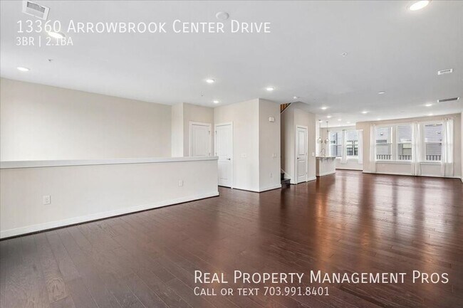 Building Photo - 13360 Arrowbrook Centre Dr