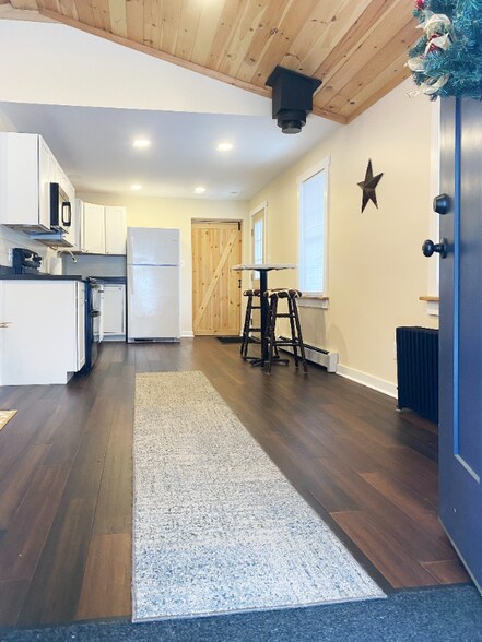 Building Photo - 1978 Leithsville Rd