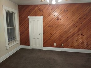 Building Photo - 530 7th St NW