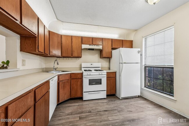 Building Photo - 289 Bromley Pl