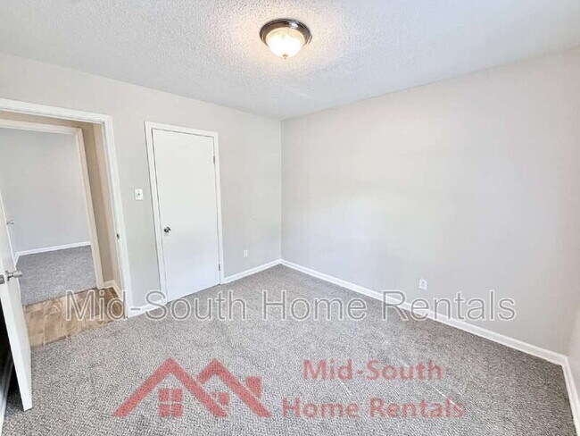 Building Photo - 4315 Mountain Terrace St