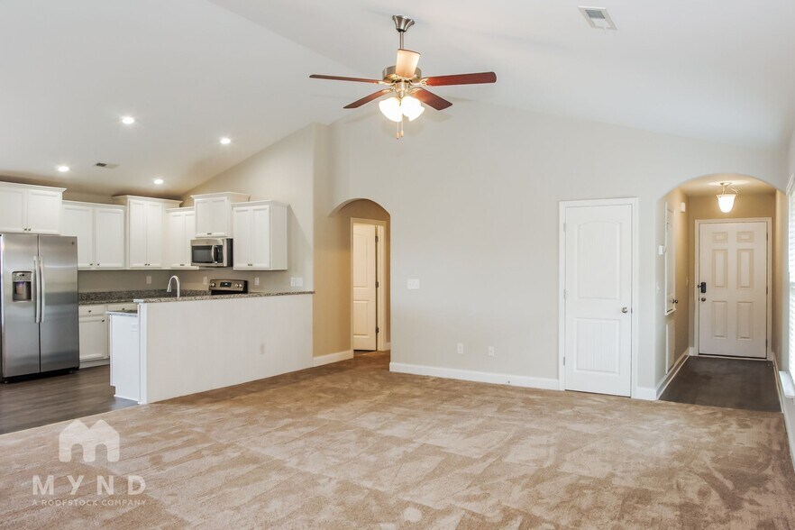 Building Photo - 136 Pitts Griffin Drive