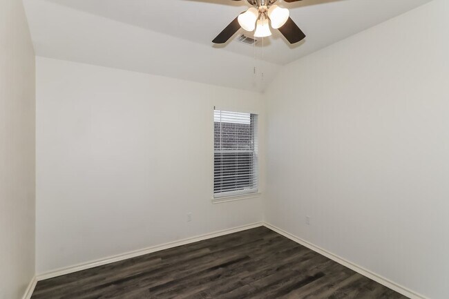 Building Photo - 5114 Forest Sage Ln