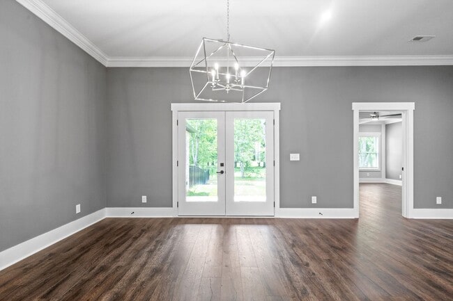 Building Photo - Pet Friendly in Sango!