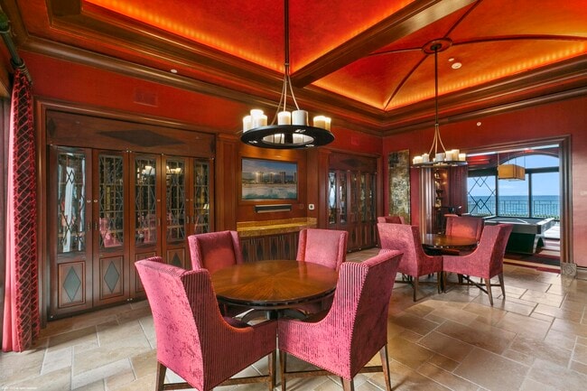 Building Photo - 5310 N Ocean Dr