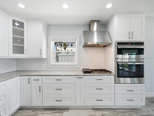 Building Photo - 828 Bay Point Dr