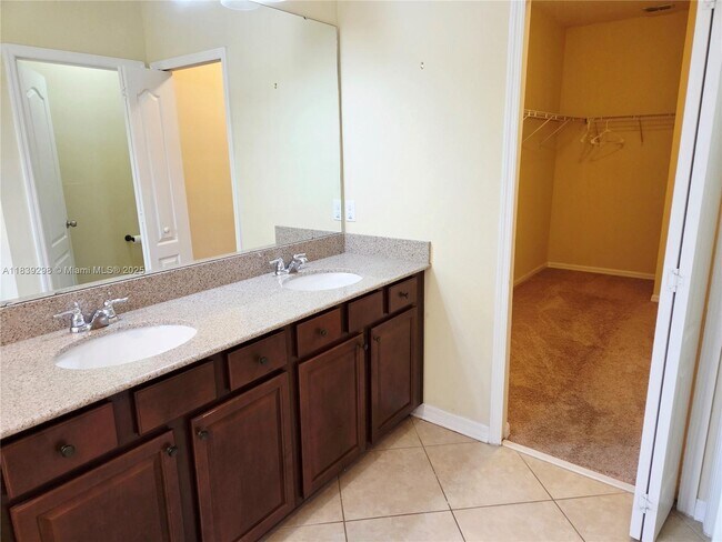 Building Photo - 9181 Shepton St