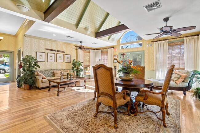 Building Photo - 1345 Crystal Way