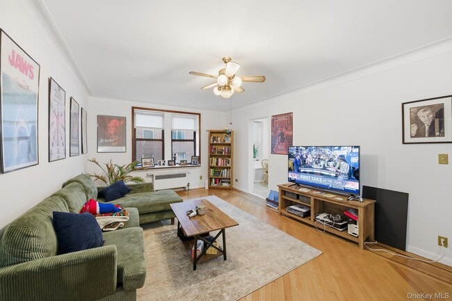 Building Photo - 1 Broad Pkwy