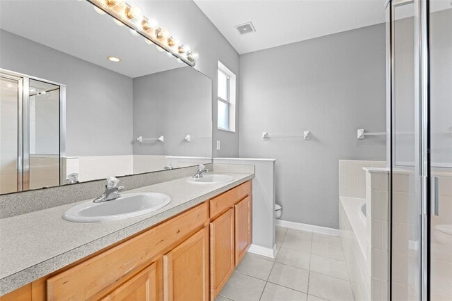 Building Photo - 8420 Deer Chase Dr