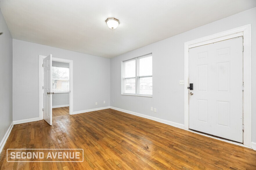 Building Photo - 2214 Wilson St