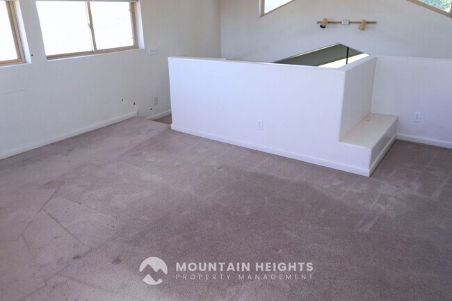 Building Photo - 2784 E Delsa Dr