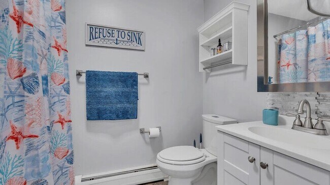 Building Photo - 1226 1/2 Briarwood Rd-