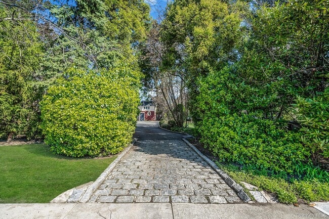 Building Photo - 1 Prospect Ave