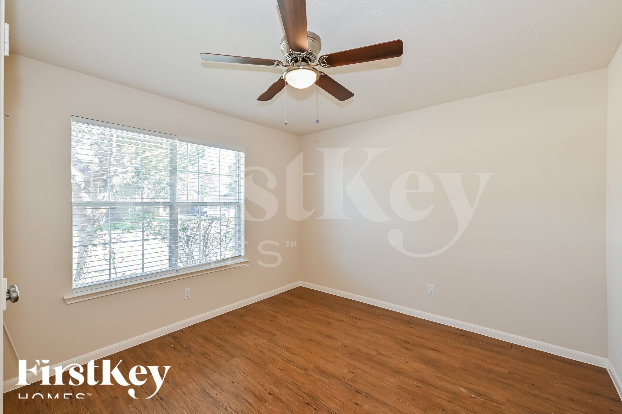 Building Photo - 2506 Fox Water Dr