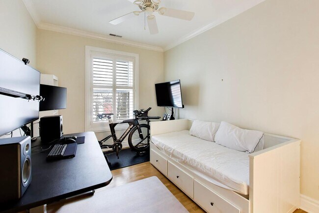 Building Photo - 1701 N Crilly Ct