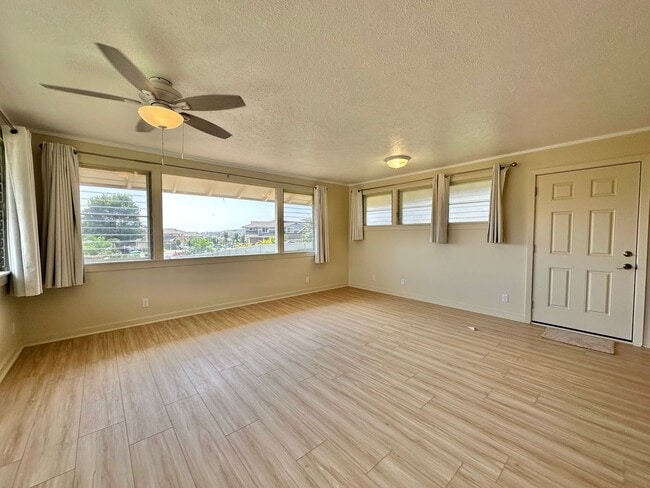 Building Photo - Newly Renovated 700 Sq. Ft. Attached Studio for Rent – Wailuku